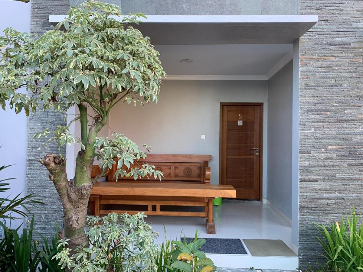 De Villa Cetho Karanganyar  Exteriör bild