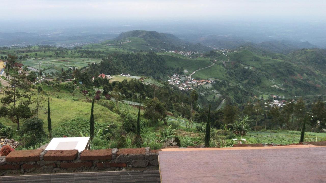De Villa Cetho Karanganyar  Exteriör bild