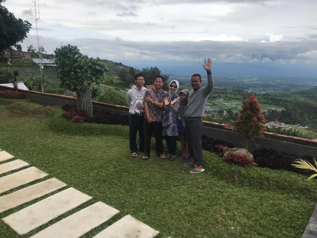 De Villa Cetho Karanganyar  Exteriör bild